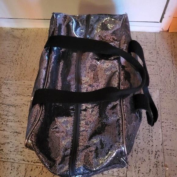 Glam Gym Bag Tote - Picture 3 of 5